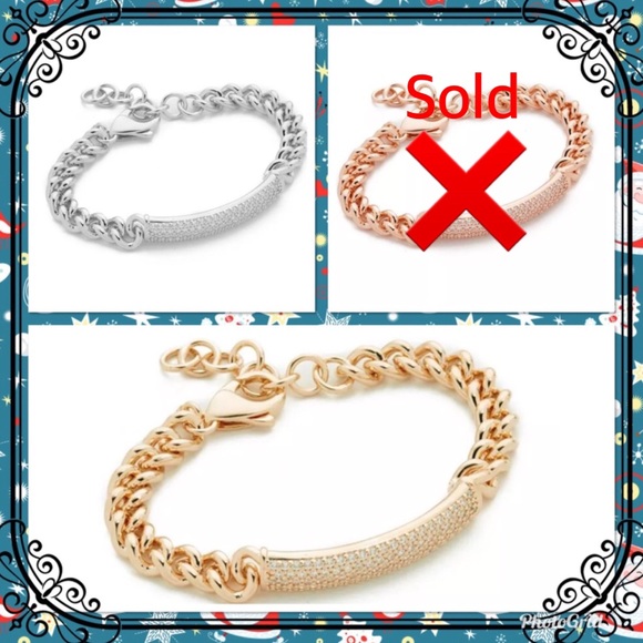 Jewelry - Elegant Crystal rhinestone charm cuff bracelet